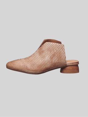 Antelope 250 Radlee stone leather mules